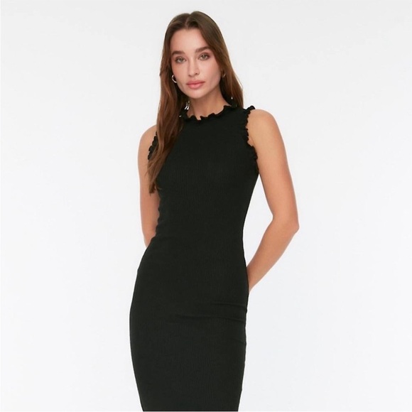 Modern Citizen Dresses & Skirts - Modern Citizen Madelyn Ruffle Trim Midi Dress Black Womens Size S